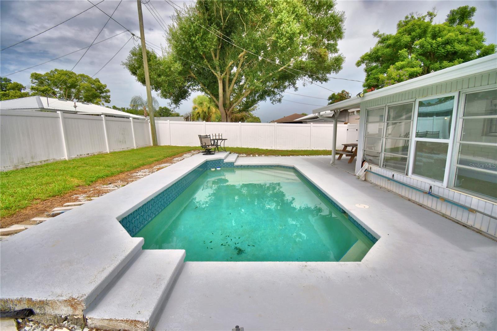 FLA HIGHLANDS CO SUB - Residential Lease