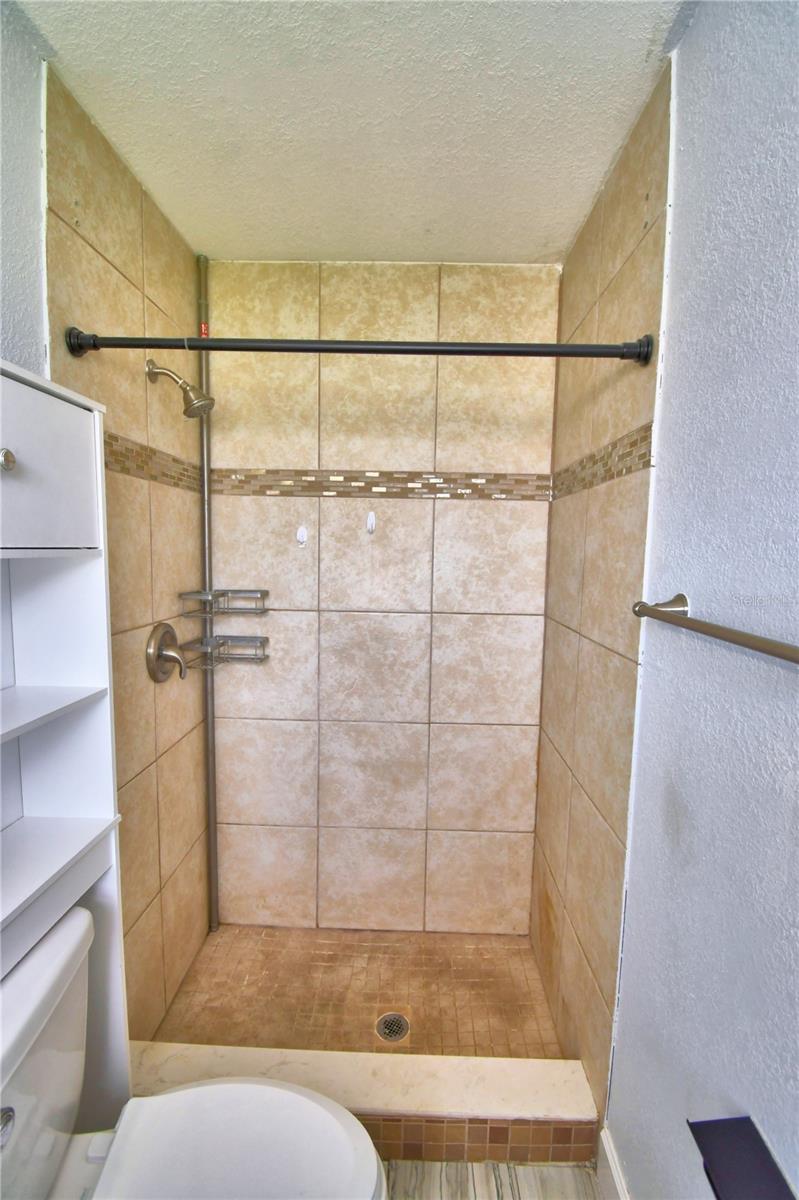 FLA HIGHLANDS CO SUB - Residential Lease