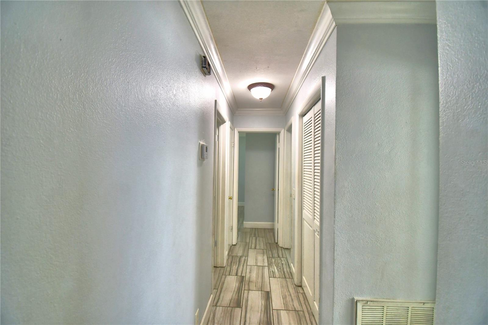 FLA HIGHLANDS CO SUB - Residential Lease