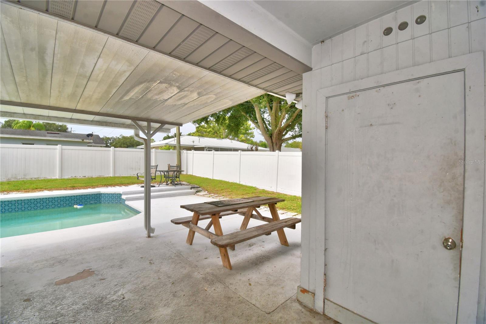 FLA HIGHLANDS CO SUB - Residential Lease