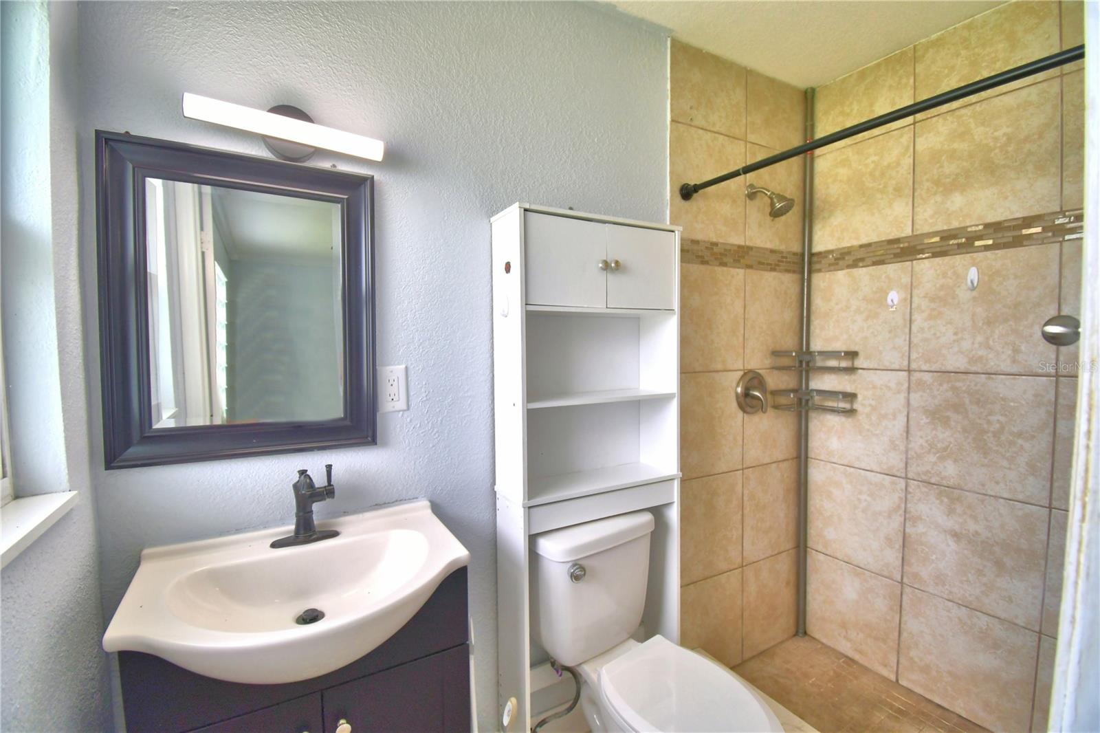 FLA HIGHLANDS CO SUB - Residential Lease