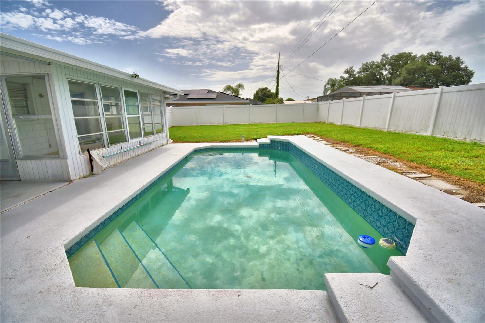 FLA HIGHLANDS CO SUB - Residential Lease