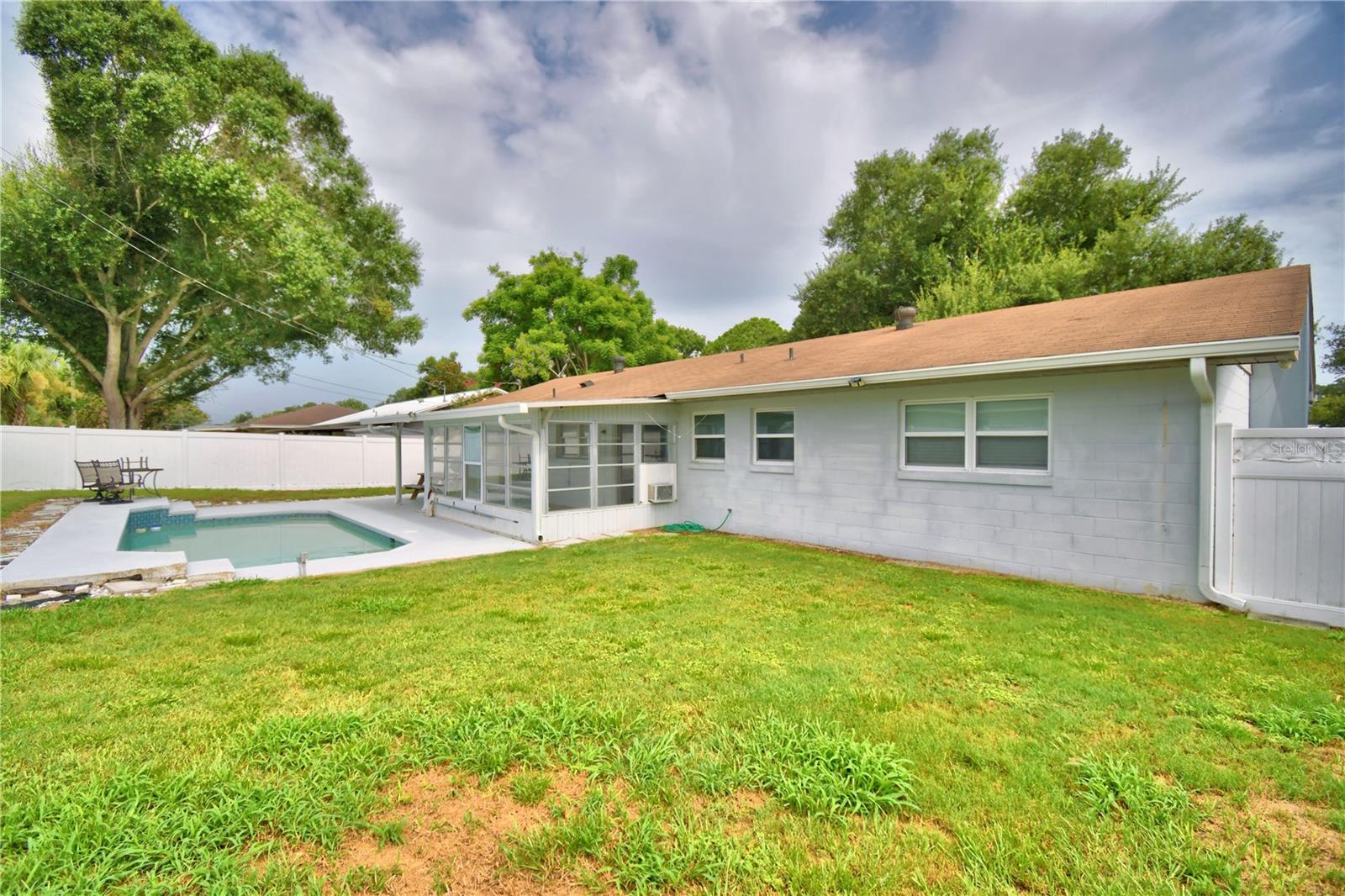 FLA HIGHLANDS CO SUB - Residential Lease