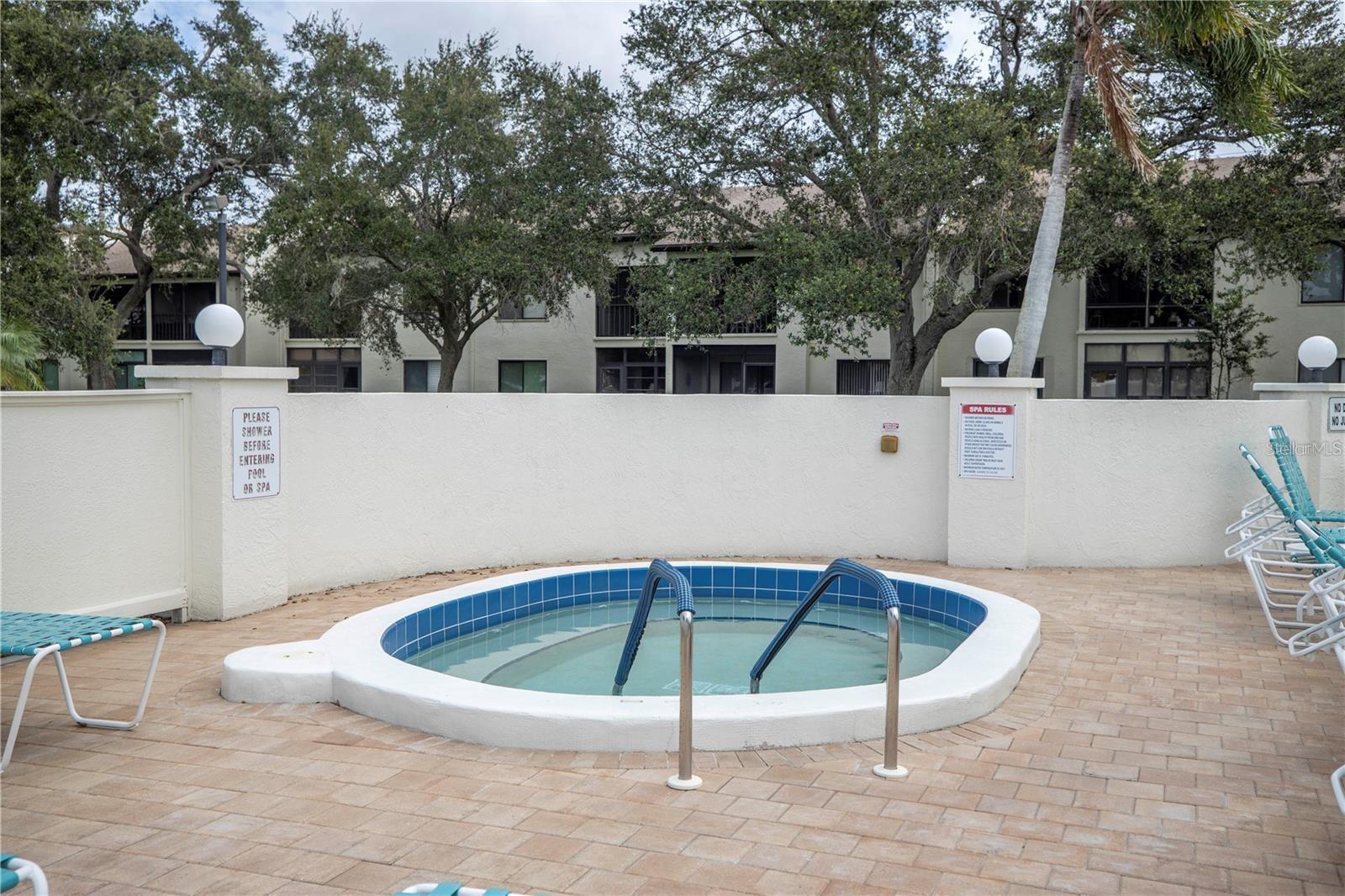 COUNTRY VILLAGE SEC 1 - Residential