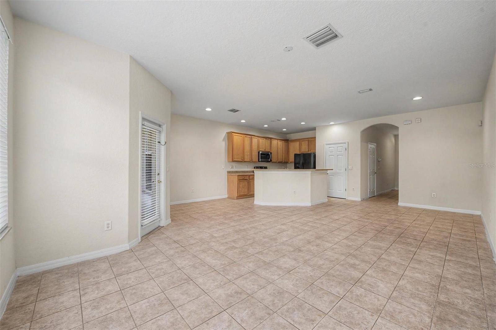 SEVEN OAKS - Residential