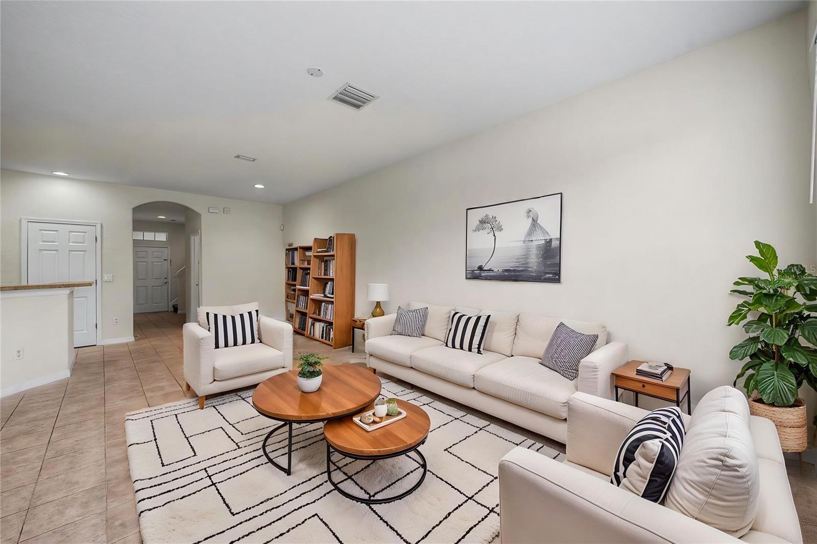 SEVEN OAKS - Residential