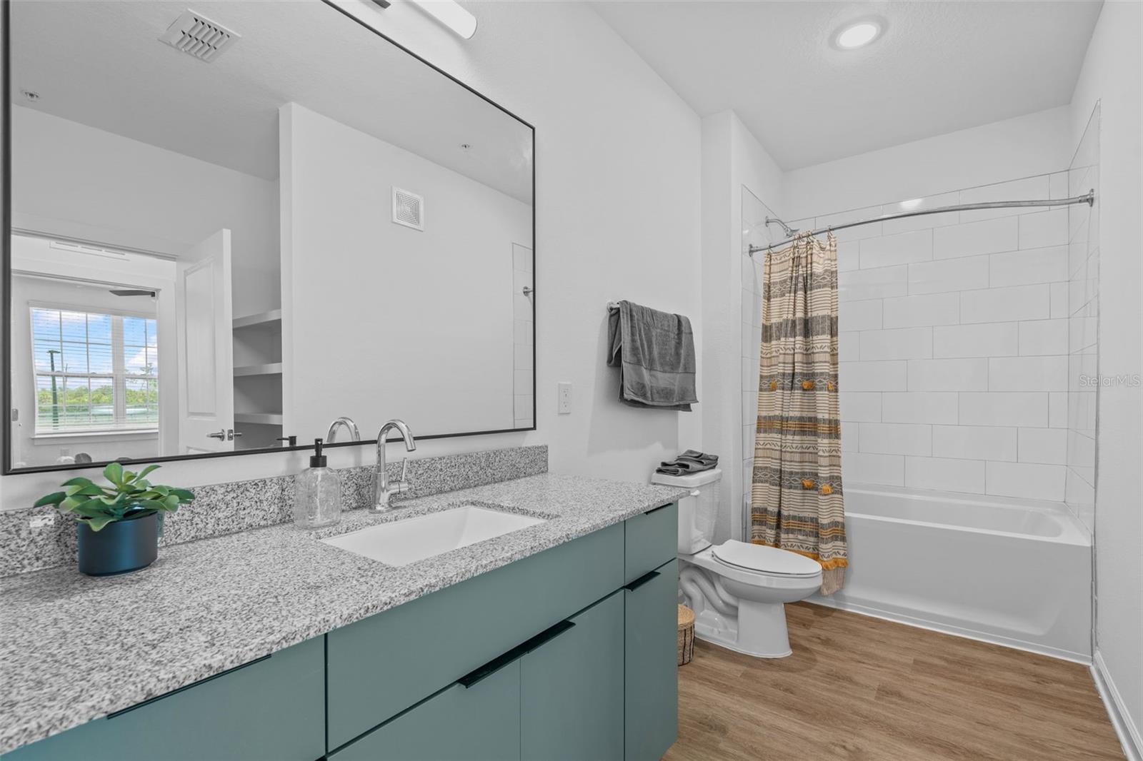 LUNARA APARTMENTS - Residential Lease