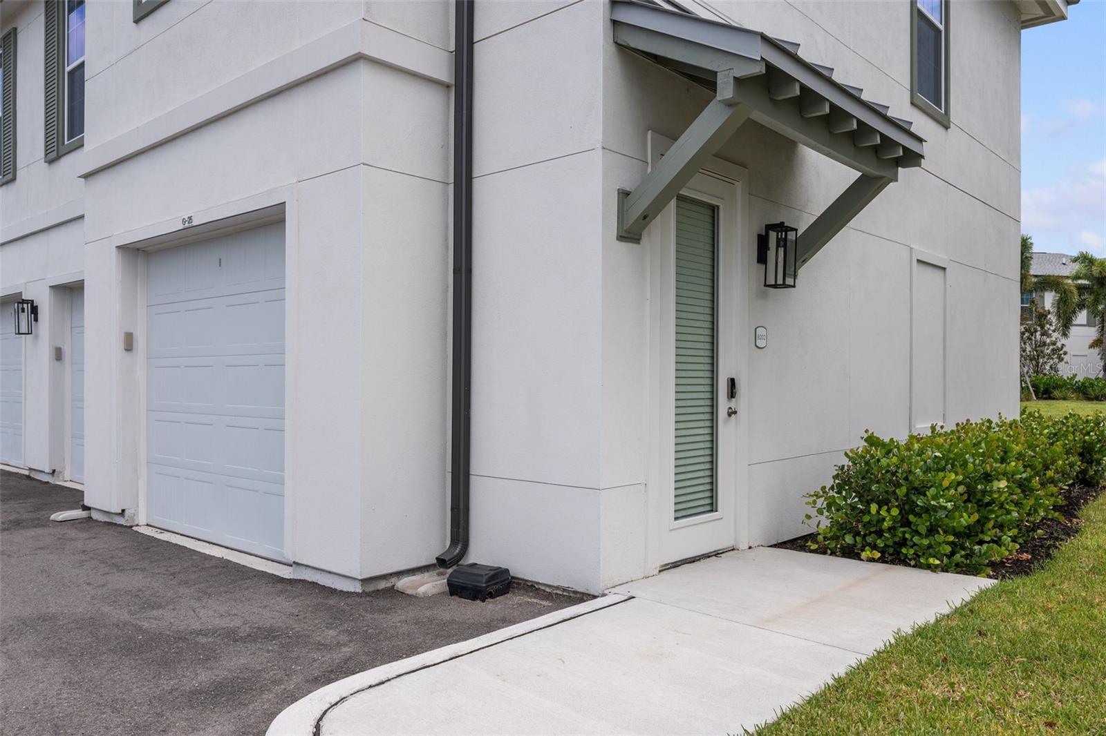 LUNARA APARTMENTS - Residential Lease