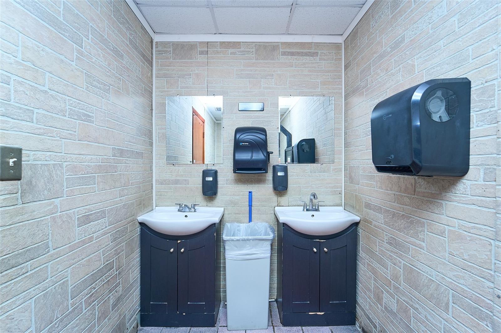 UNPLATTED - Commercial Sale