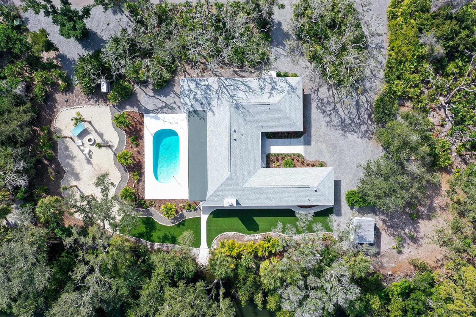 SIESTA PROPERTIES/THE SANDERLING - Residential