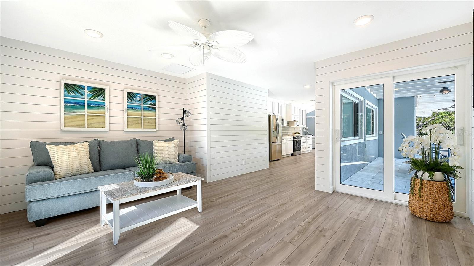 SIESTA PROPERTIES/THE SANDERLING - Residential