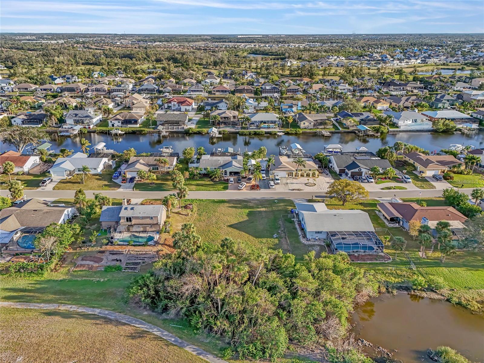 APOLLO BEACH UNIT SIX - Land