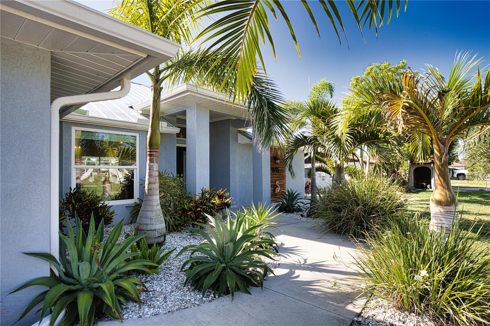 SOUTH VENICE - Residential
