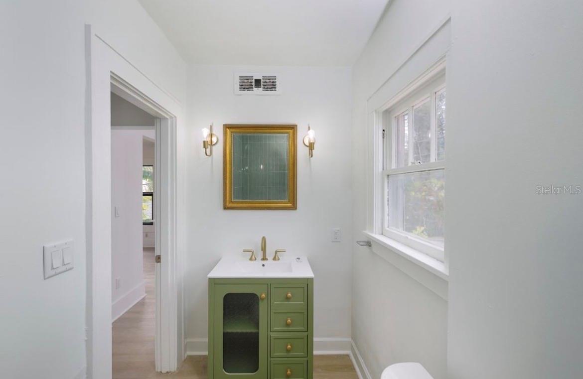 BOONES REV SUB - Residential Lease