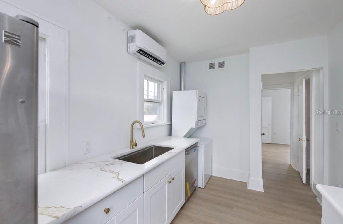BOONES REV SUB - Residential Lease