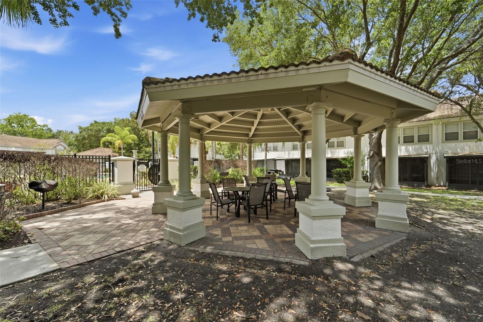 VISTAS/PHILLIPS COMMONS - Residential