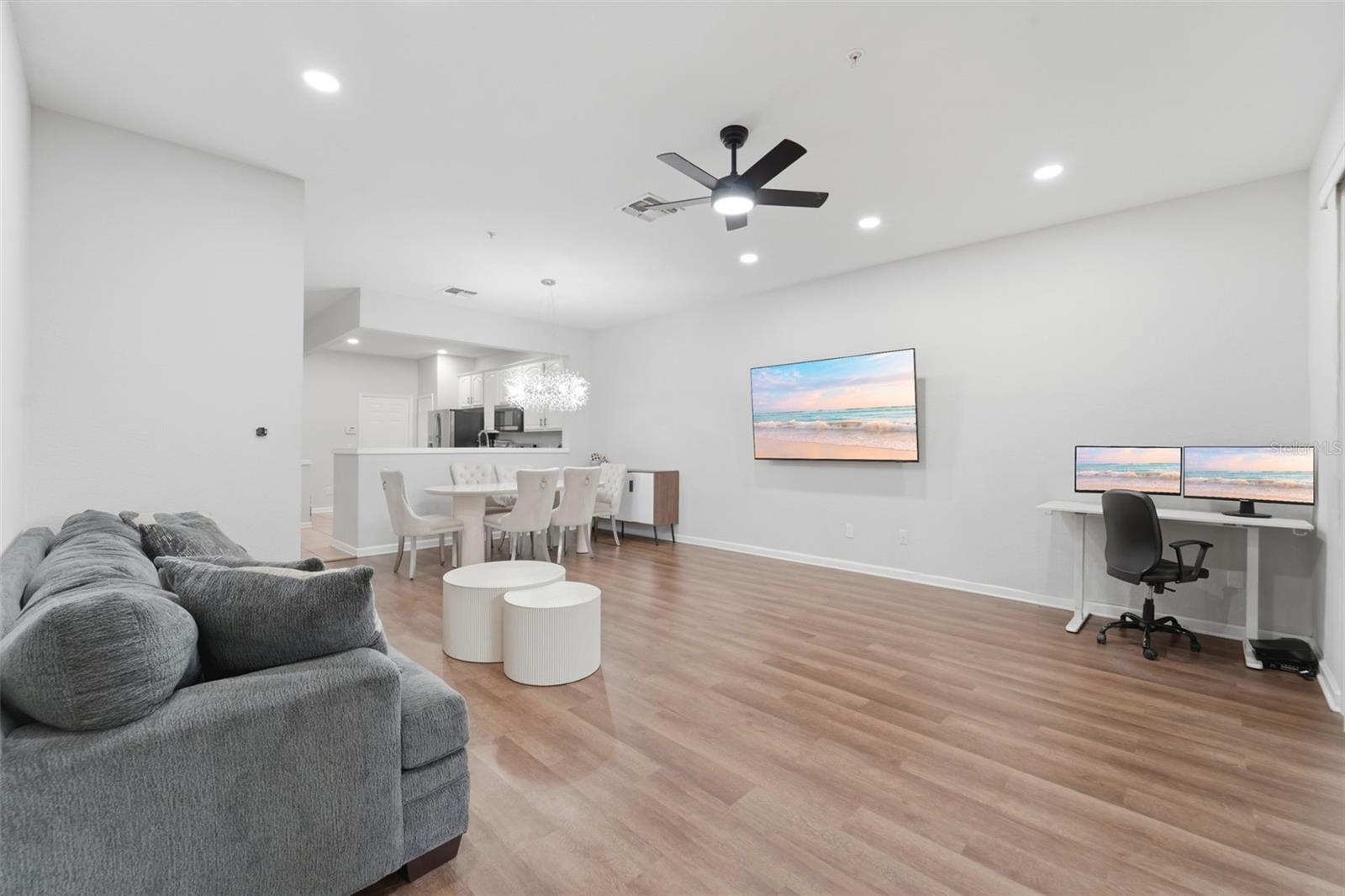VISTAS/PHILLIPS COMMONS - Residential