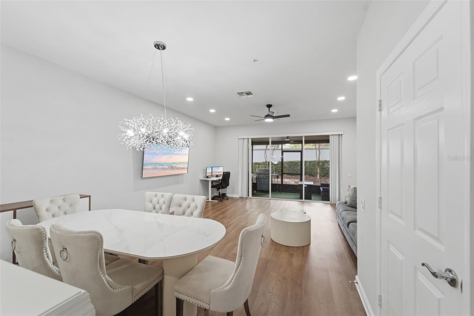 VISTAS/PHILLIPS COMMONS - Residential