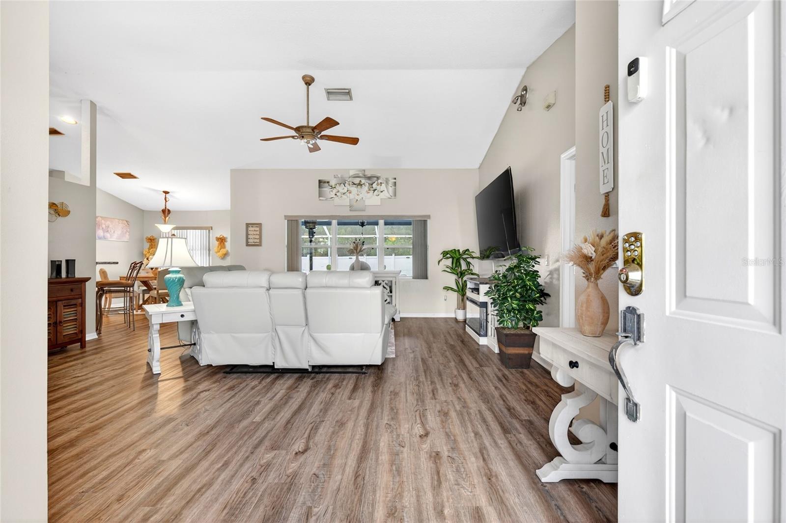 MARION OAKS - Residential
