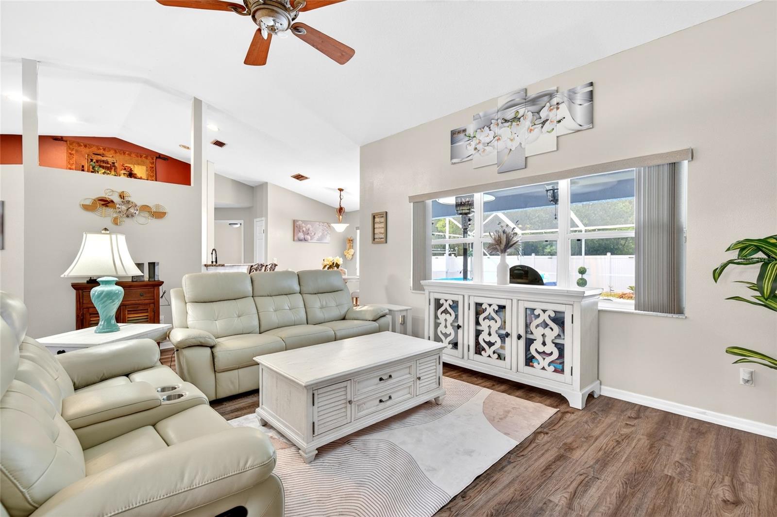 MARION OAKS - Residential