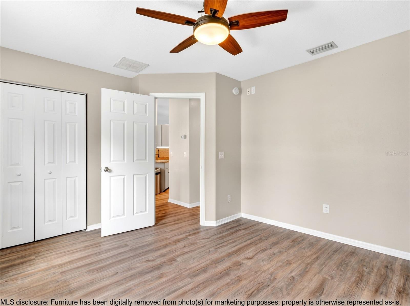 MARION OAKS - Residential