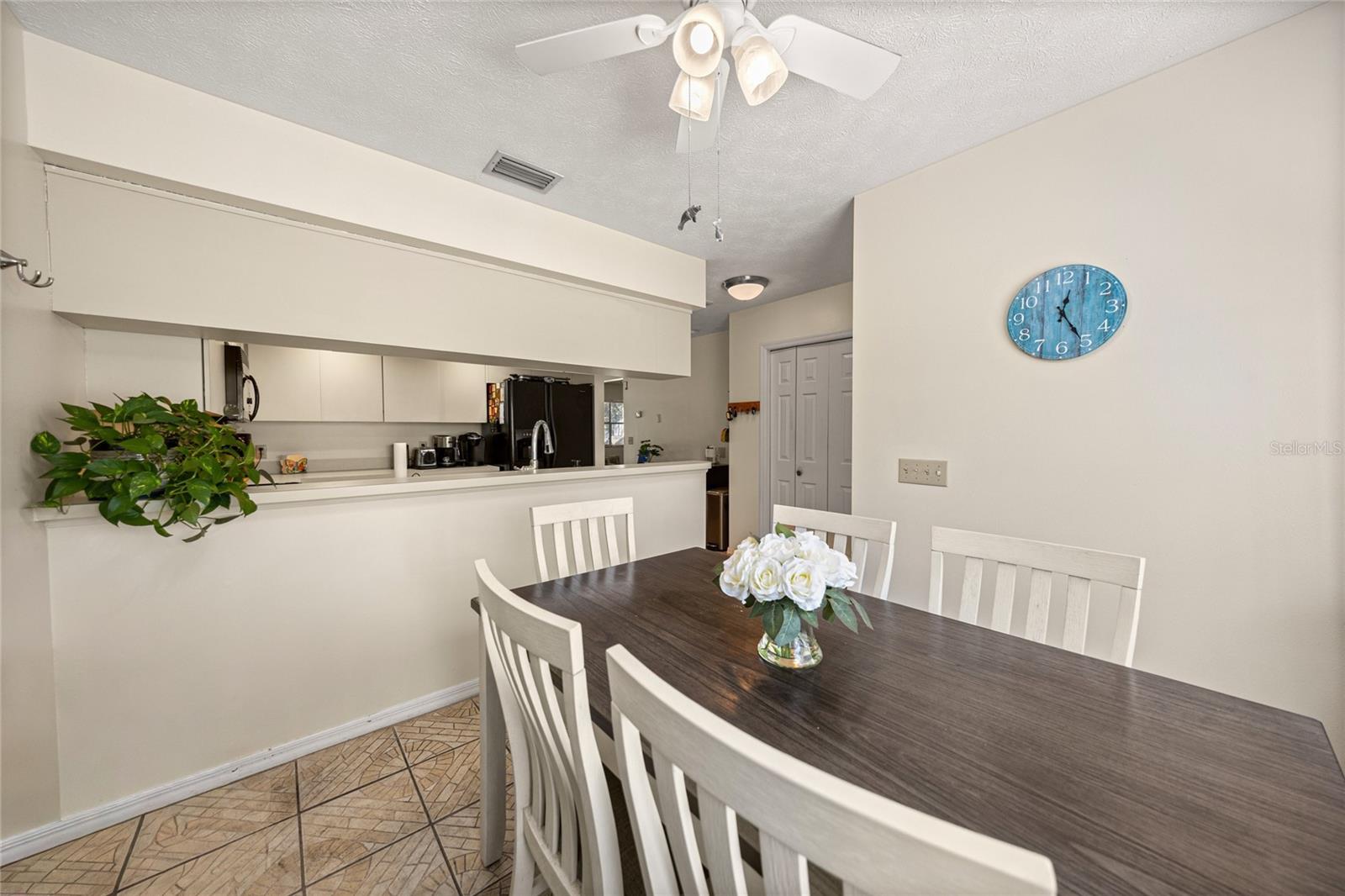 PELICAN COVE UNREC CONDO - Residential