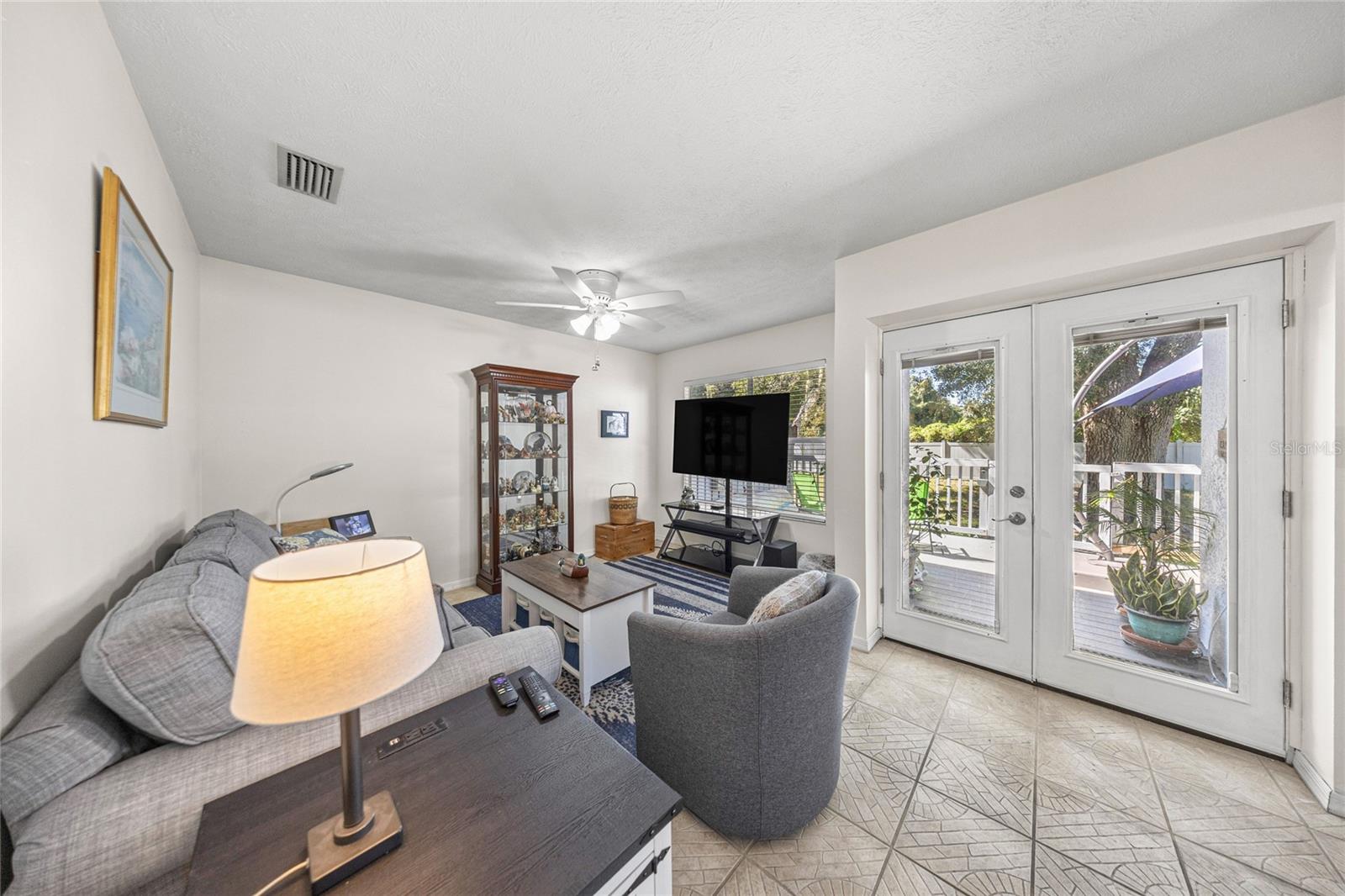PELICAN COVE UNREC CONDO - Residential