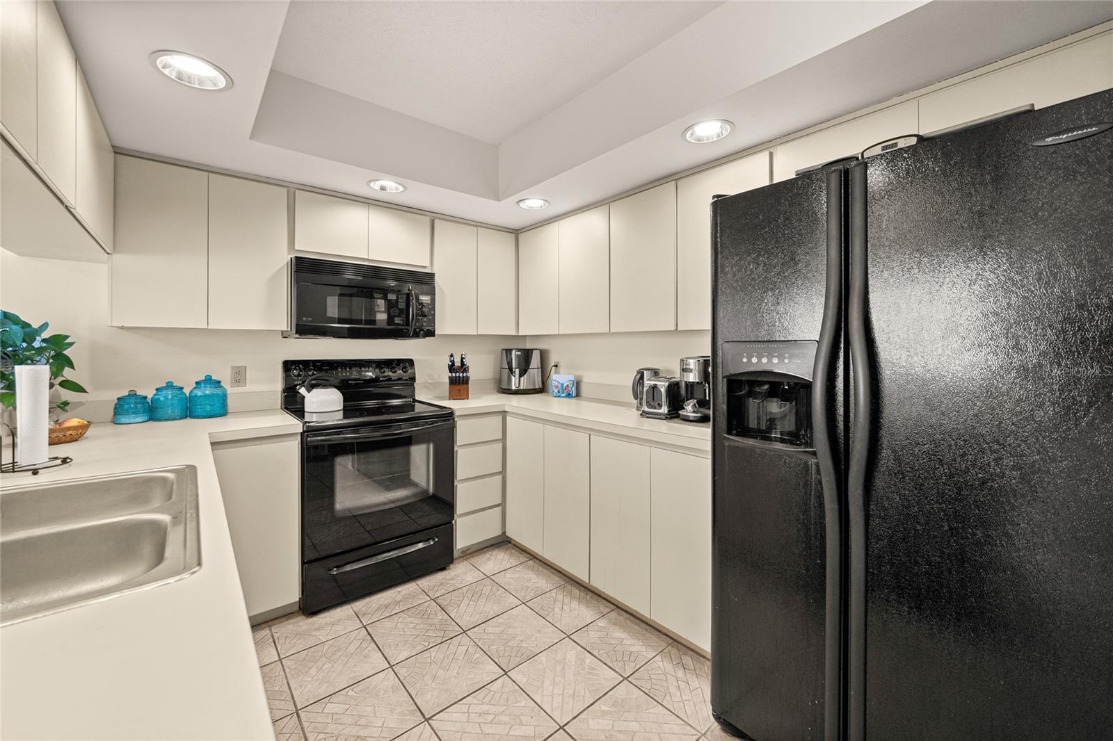 PELICAN COVE UNREC CONDO - Residential