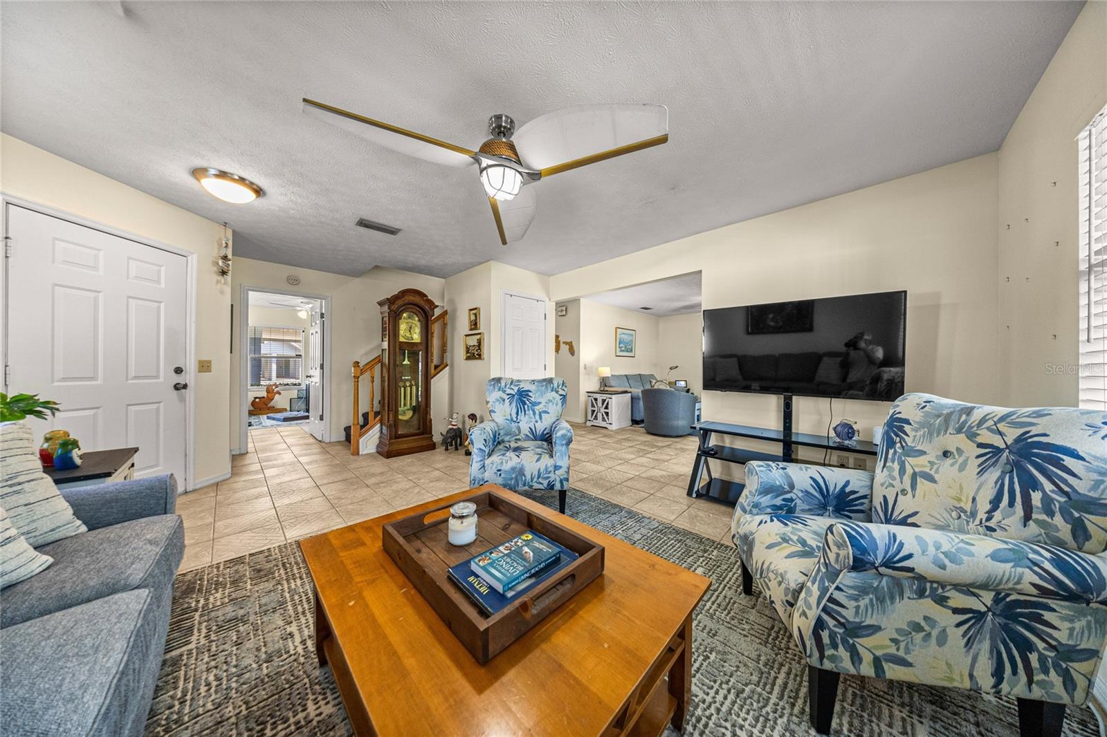 PELICAN COVE UNREC CONDO - Residential