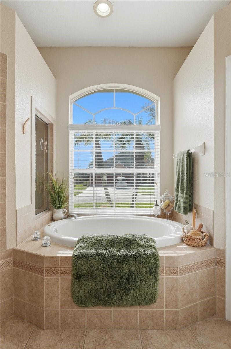 HARTFORD ESTATES - Residential
