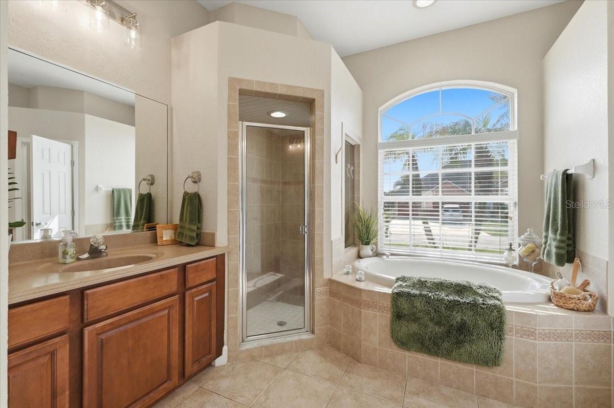 HARTFORD ESTATES - Residential