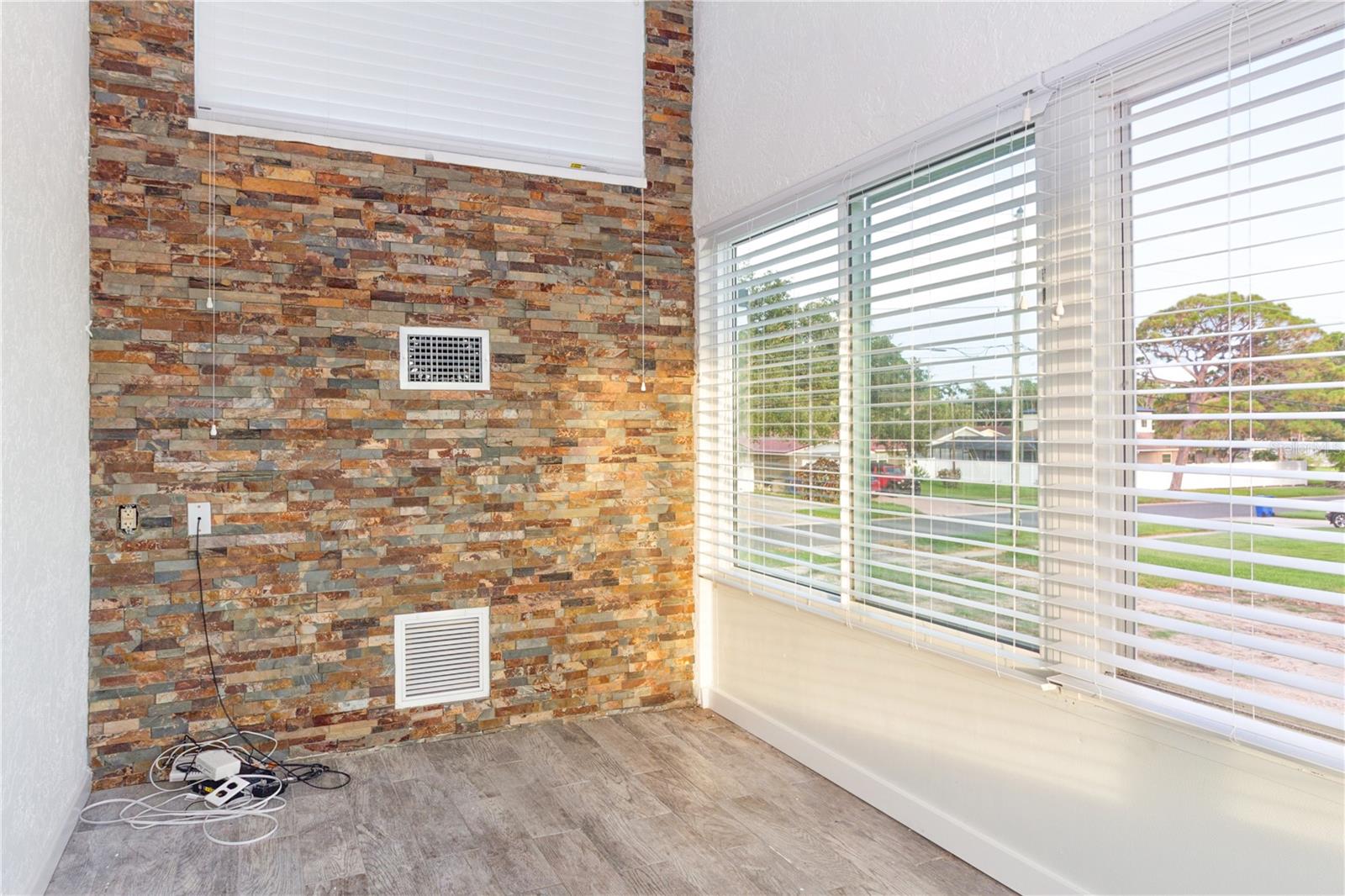 SHORE ACRES DENVER ST REP BAYOU GRANDE SEC - Residential