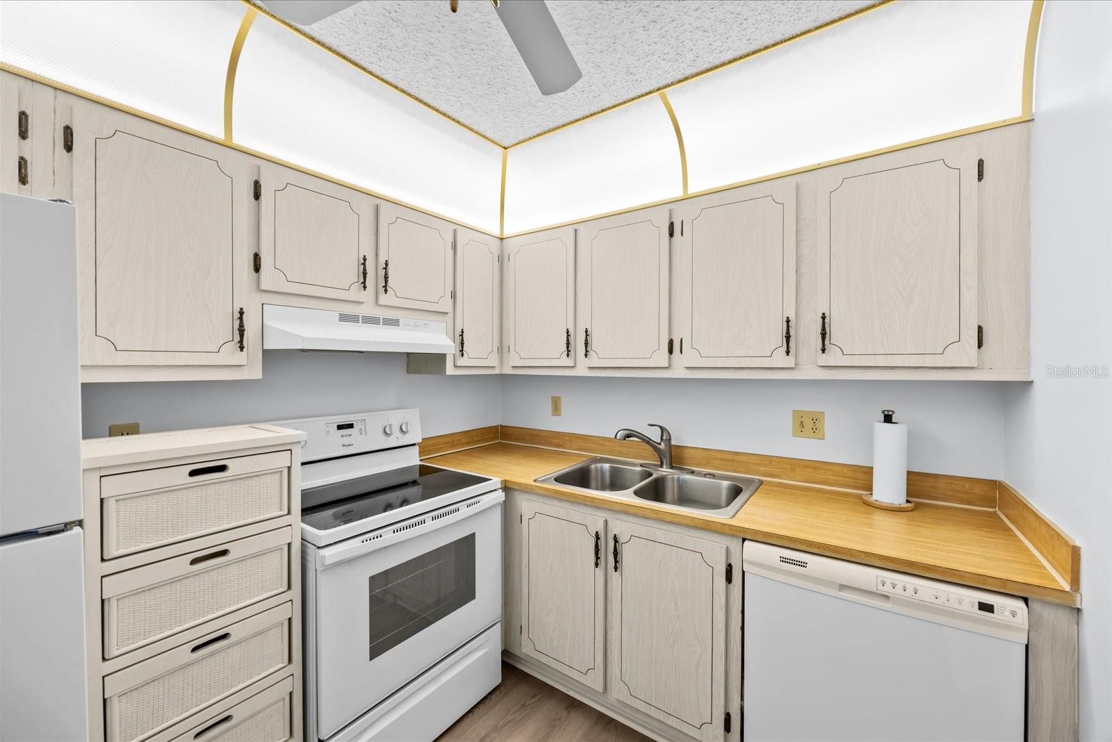 HIGH POINT OF FORT PIERCE CONDO SEC 2 - Residential