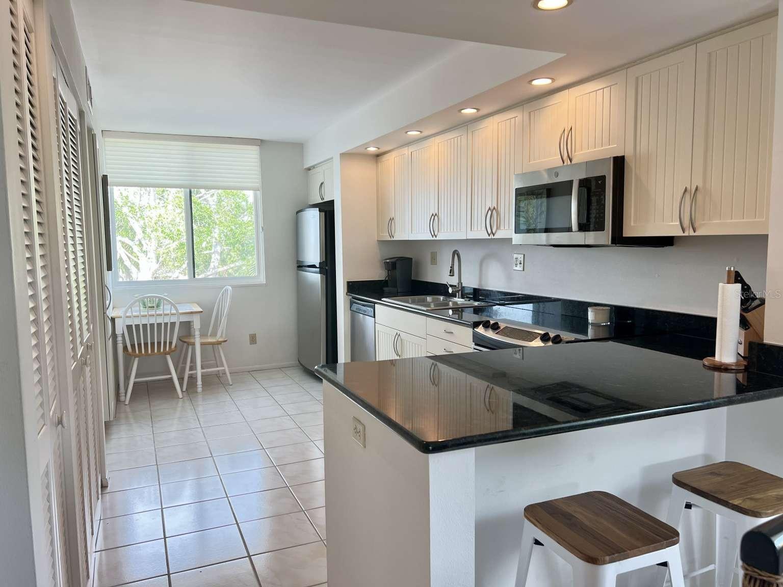 BAYPORT BCH & TEN PH F - Residential