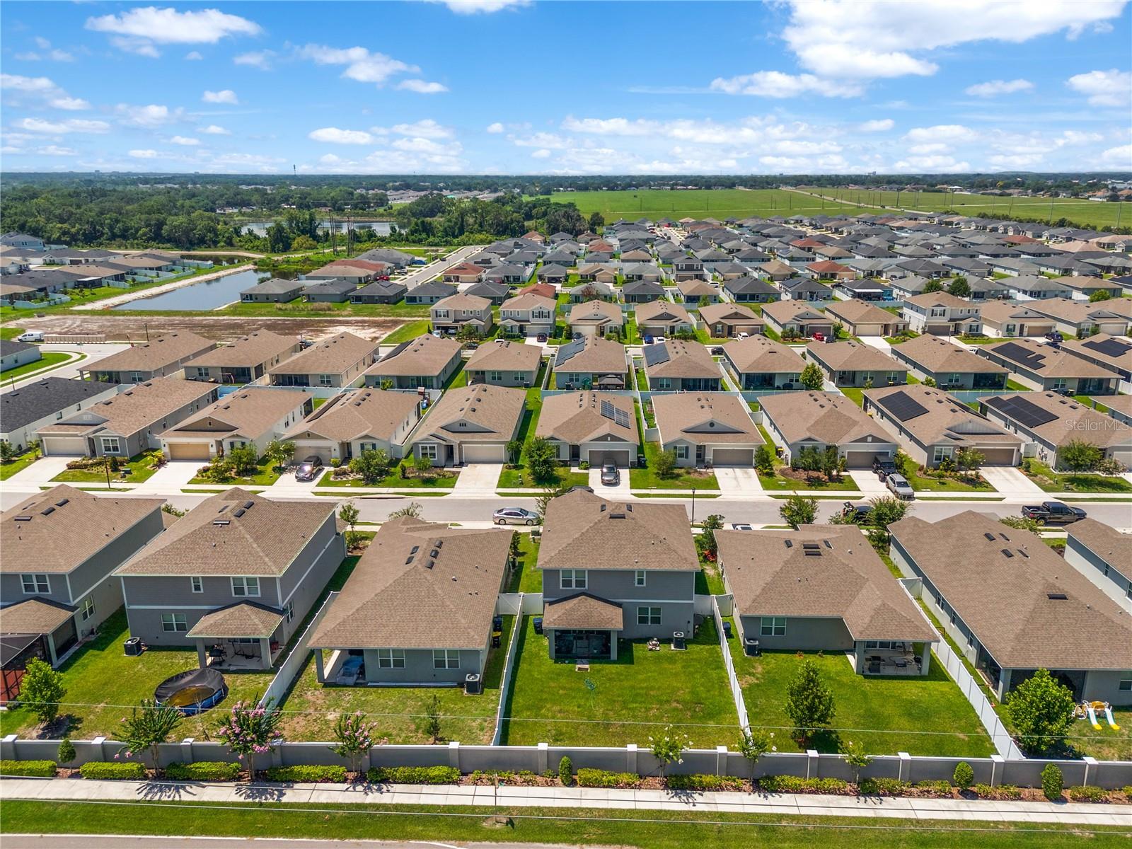 SEASONS/MATTIE POINTE - Residential