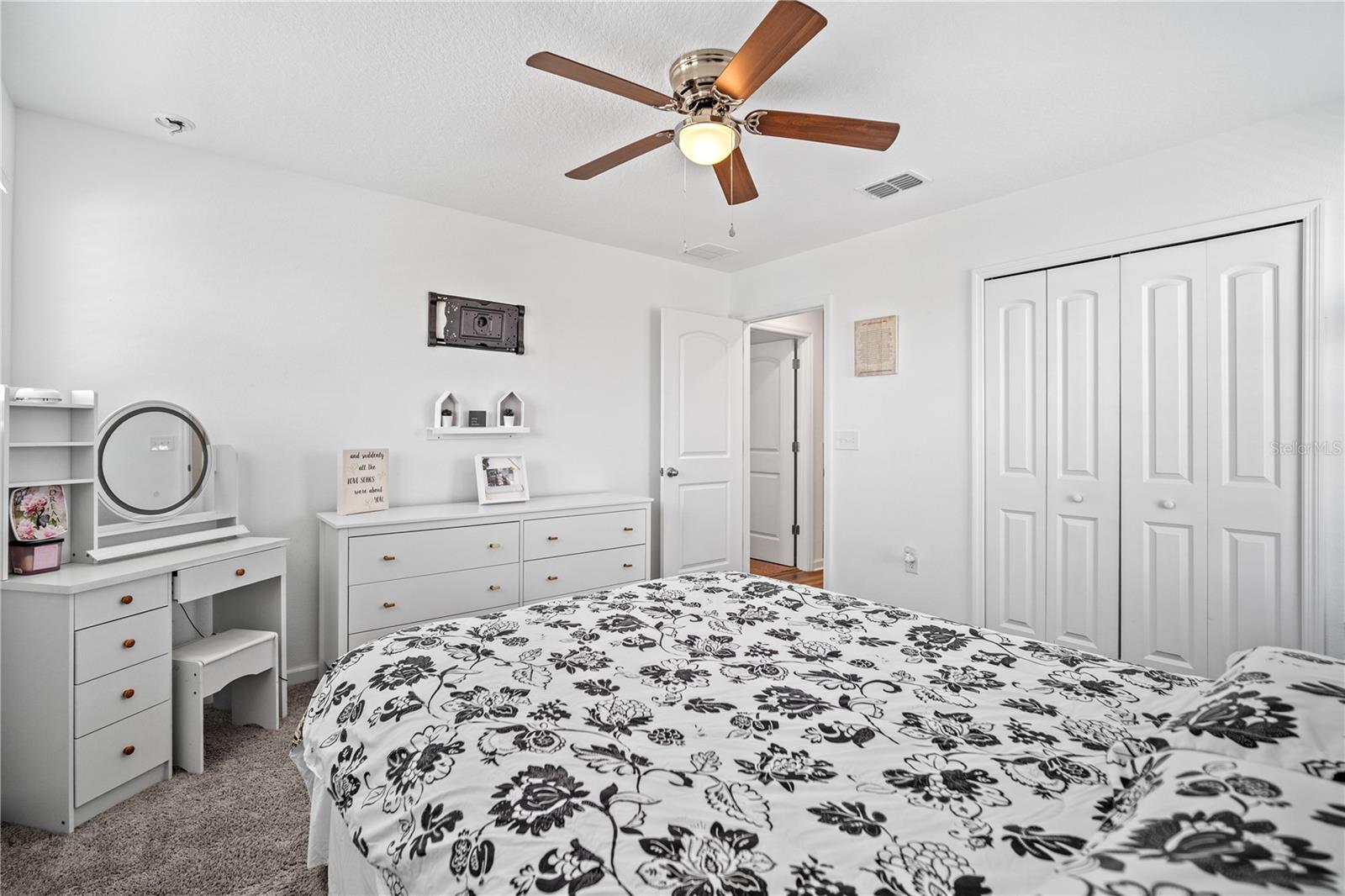 SEASONS/MATTIE POINTE - Residential