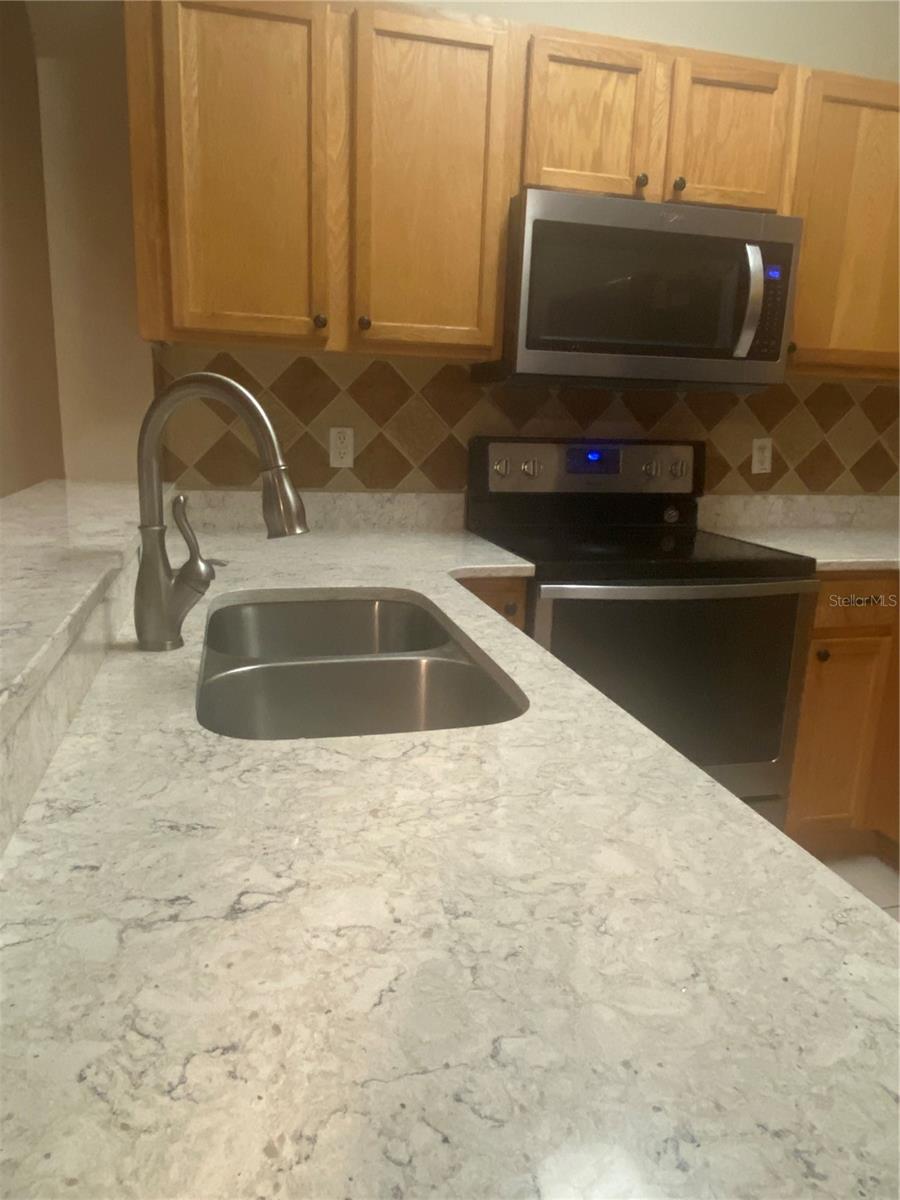 TIMBER POINTE-PH 01 - Residential Lease