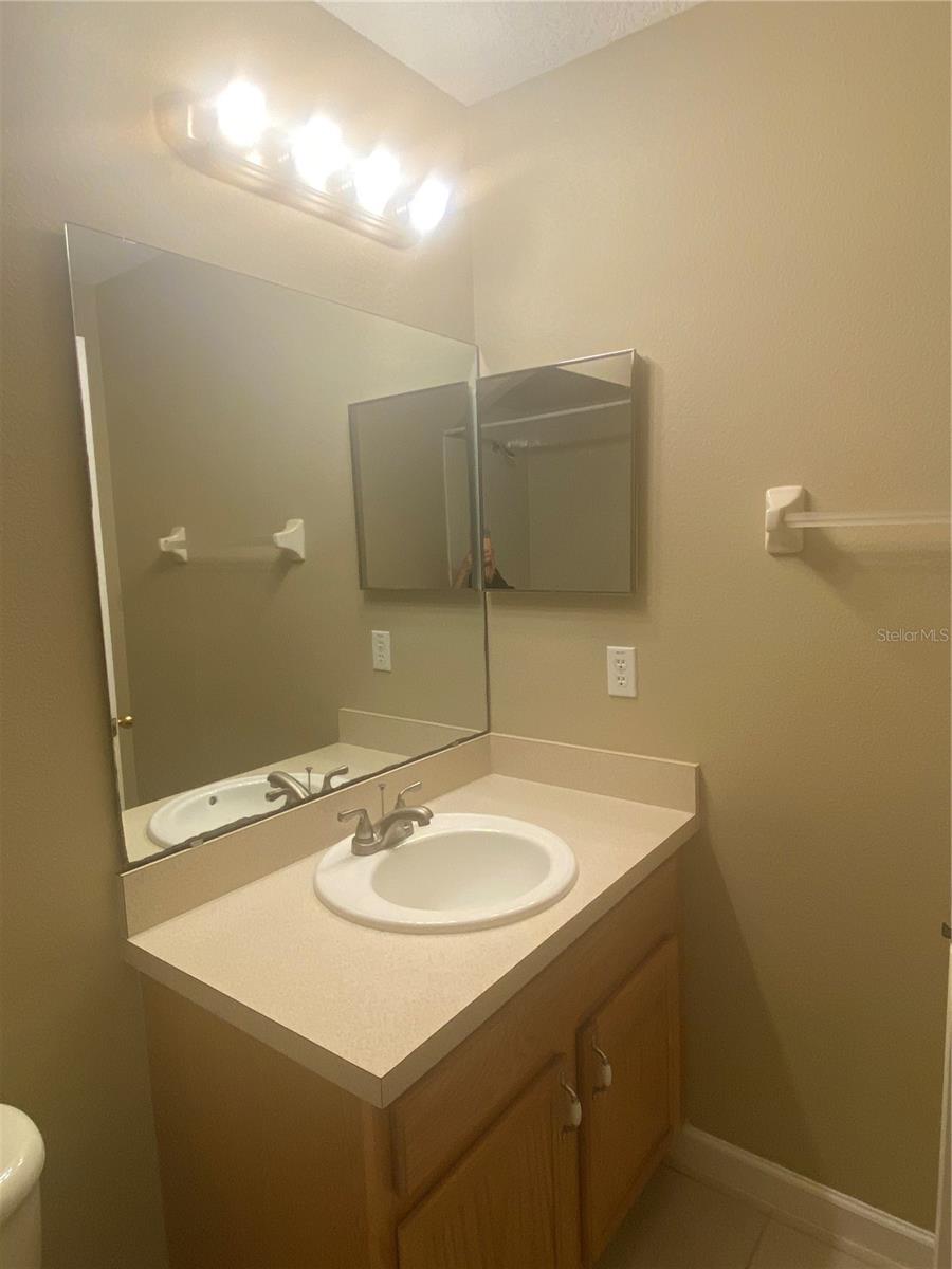 TIMBER POINTE-PH 01 - Residential Lease