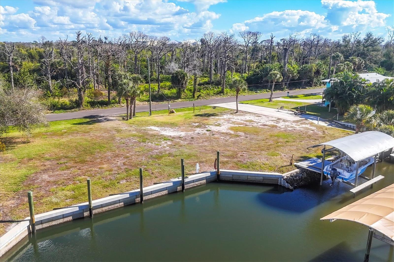 PALM POINT - Land
