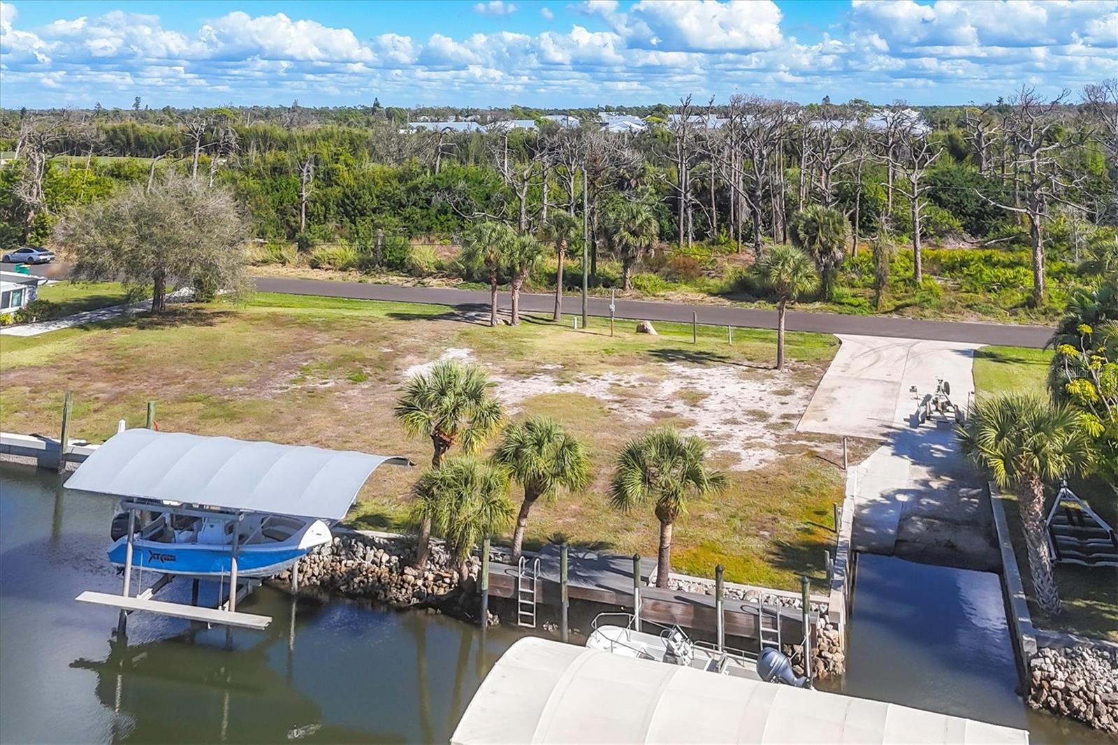 PALM POINT - Land
