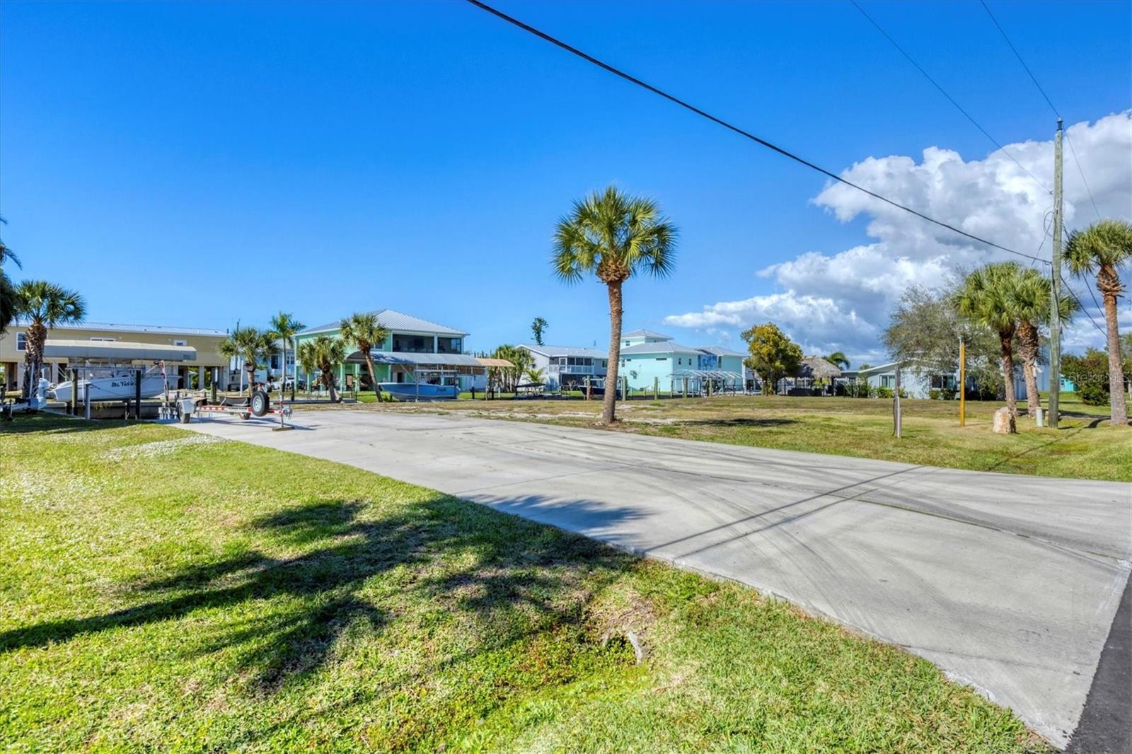 PALM POINT - Land