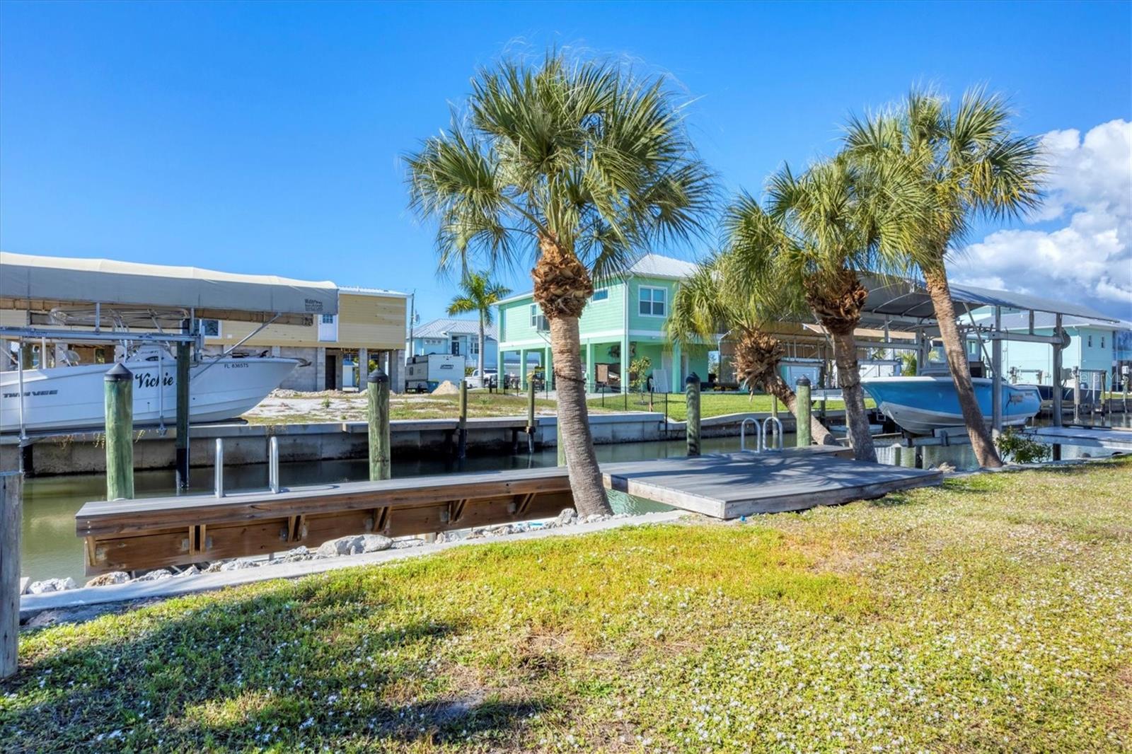 PALM POINT - Land