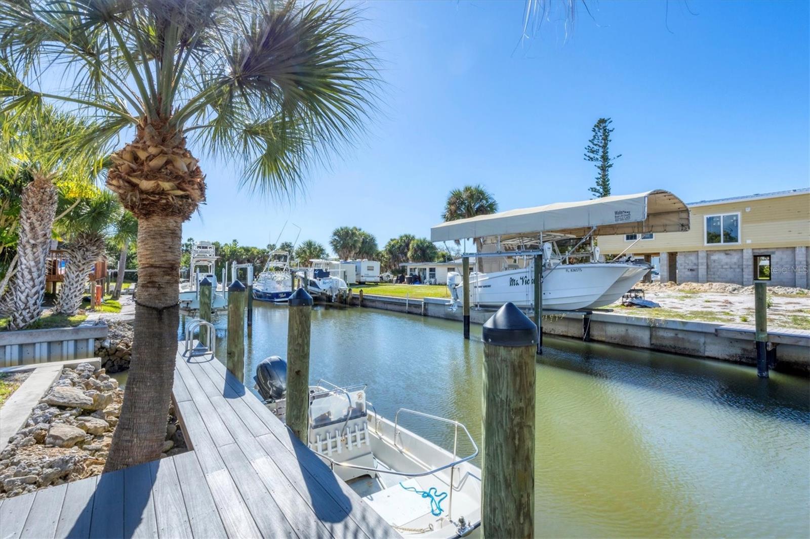 PALM POINT - Land
