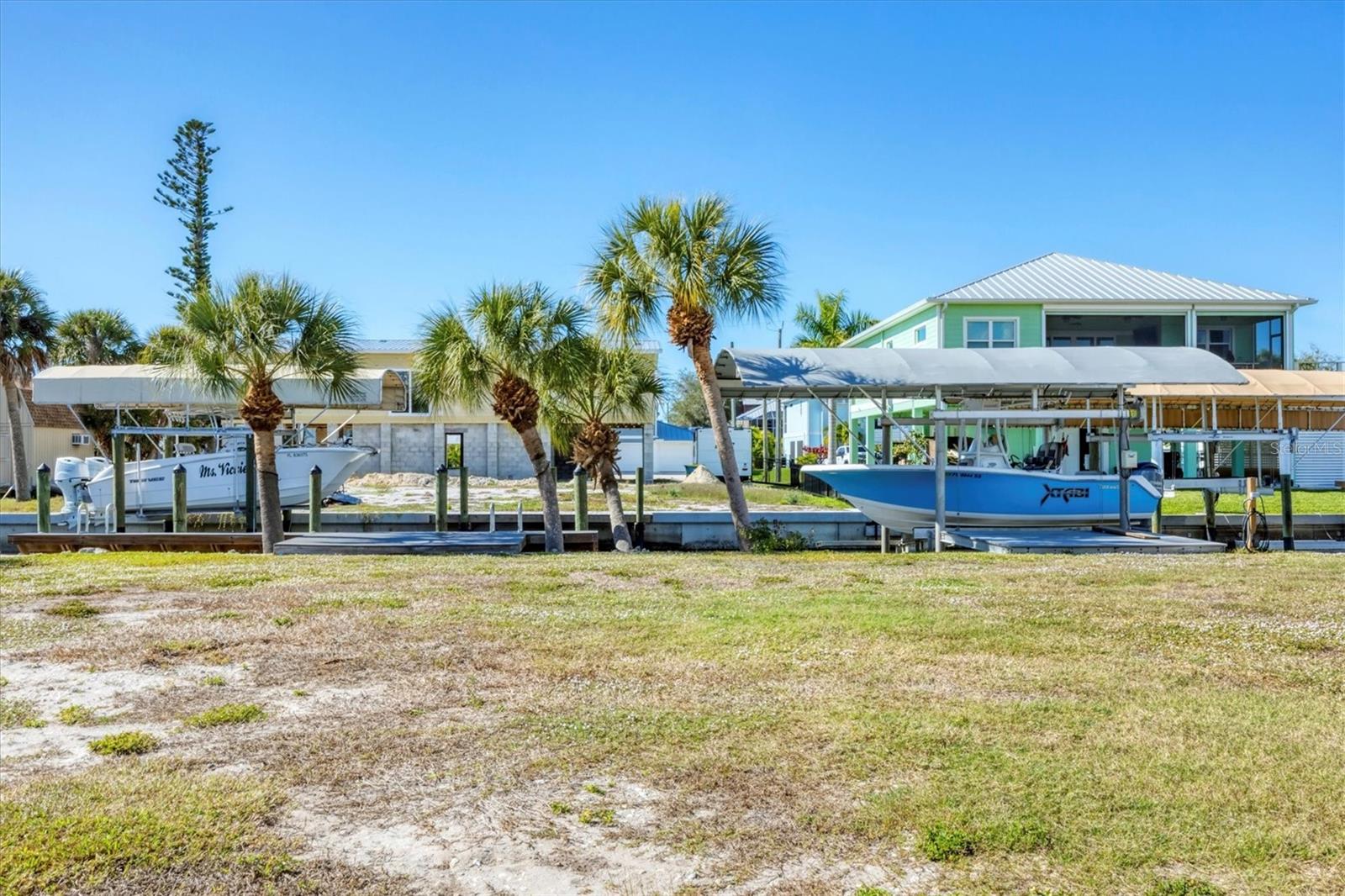 PALM POINT - Land