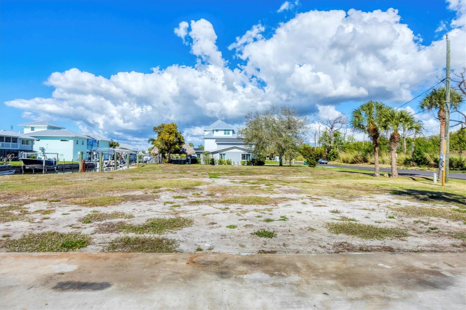 PALM POINT - Land