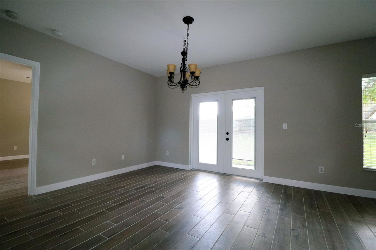 STONEYBROOK - Residential Lease