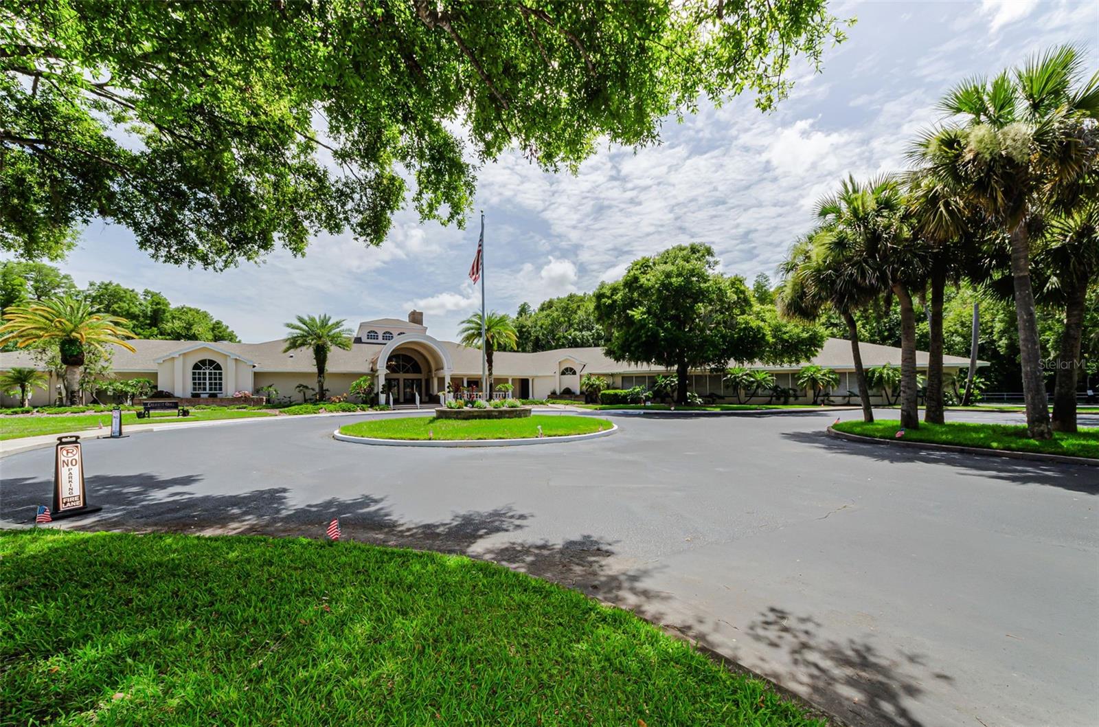 CRESCENT OAKS COUNTRY CLUB 2 - Residential