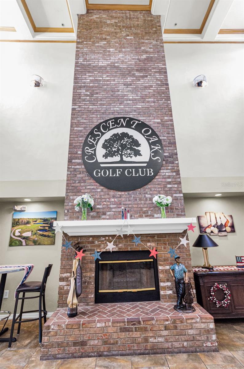 CRESCENT OAKS COUNTRY CLUB 2 - Residential
