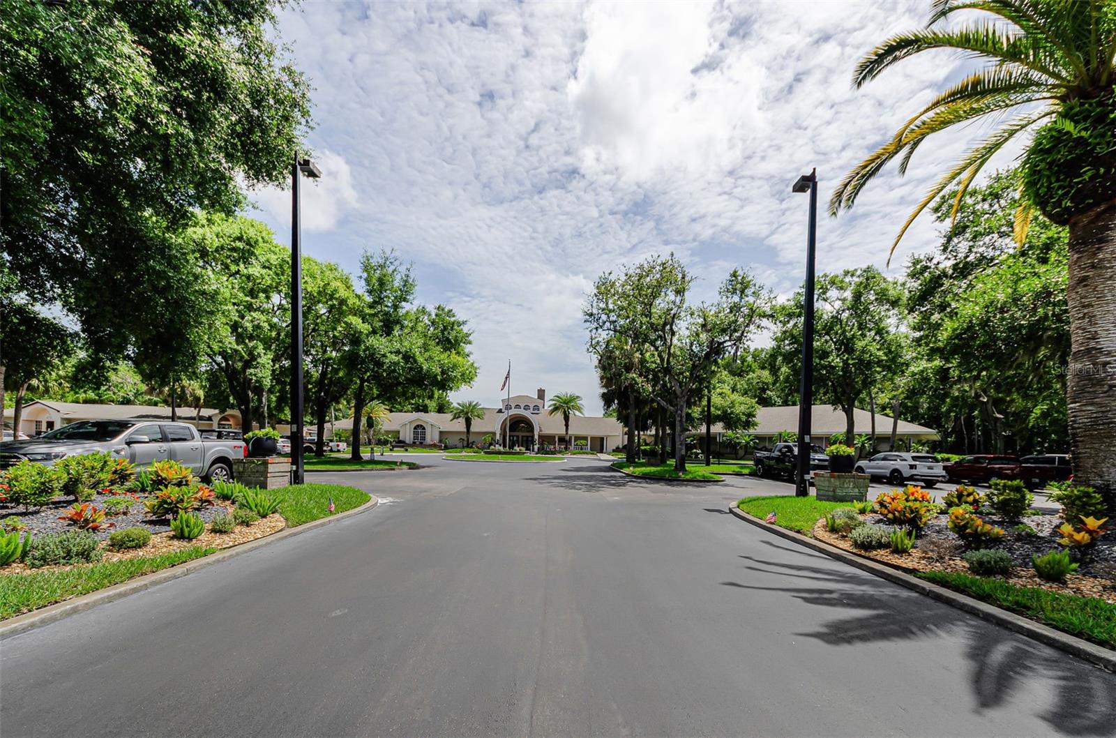 CRESCENT OAKS COUNTRY CLUB 2 - Residential