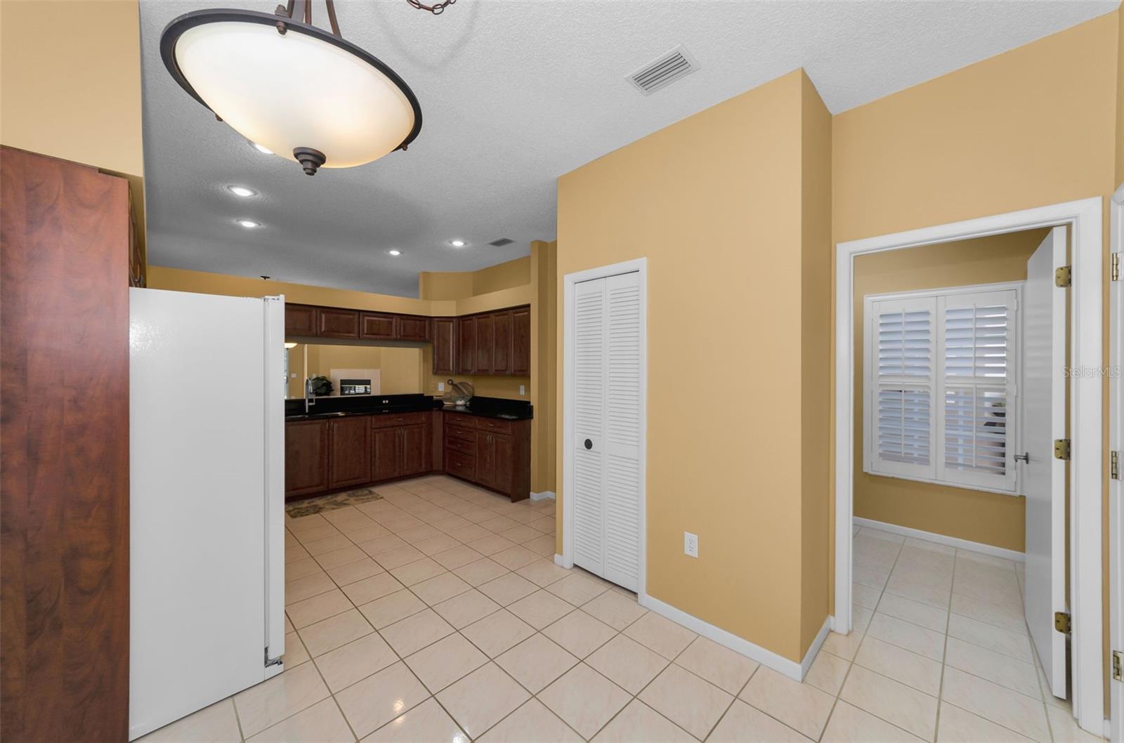 CRESCENT OAKS COUNTRY CLUB 2 - Residential